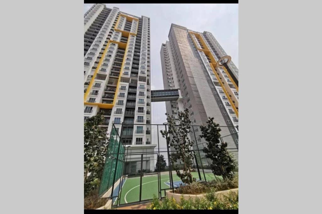 盛婷民宿a S&Thomez 2Bedrooms Mesamall Wifi Klia Usim Miu Inti Nu Nilai Exterior foto