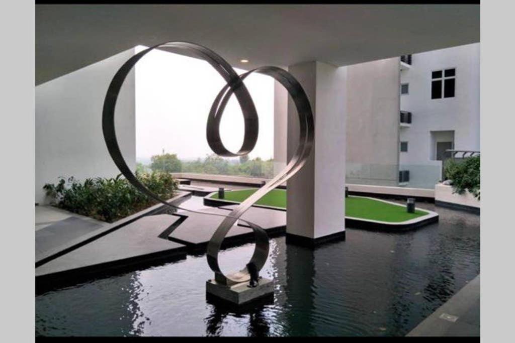 盛婷民宿a S&Thomez 2Bedrooms Mesamall Wifi Klia Usim Miu Inti Nu Nilai Exterior foto